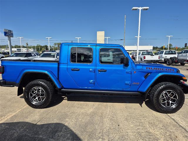 2024 Jeep Gladiator - $39,806