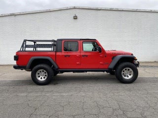 2021 Jeep Gladiator with Firecracker Red Clearcoat Exterior