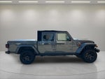 2022 Gladiator Thumbnail 9