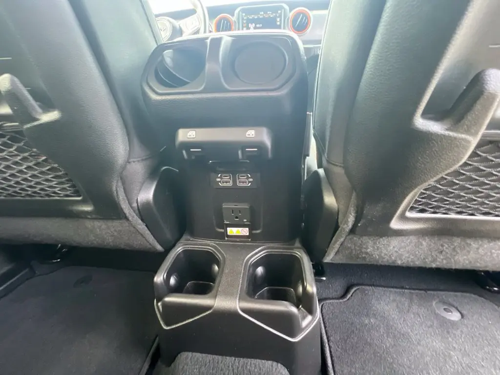 2022 Jeep Gladiator - $32,217