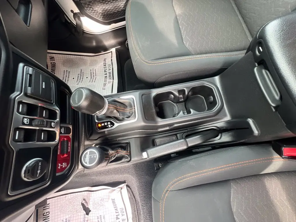 2022 Jeep Gladiator - $32,217