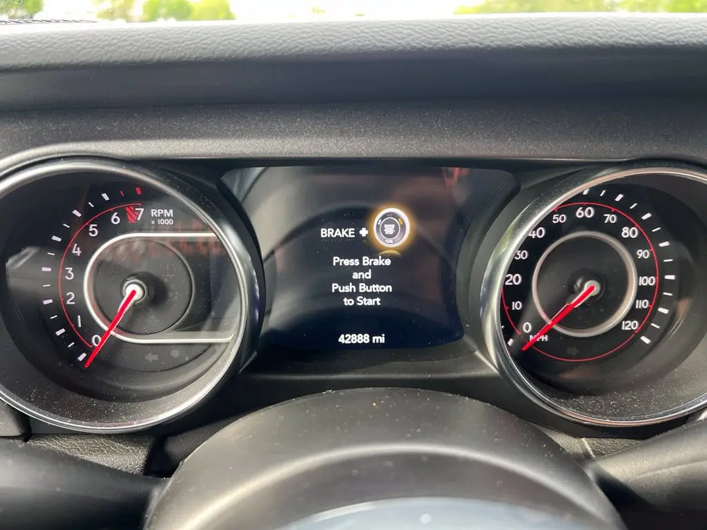 2022 Jeep Gladiator - $32,217