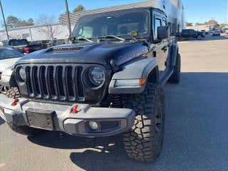 2021 Jeep Gladiator with Black Clearcoat Exterior