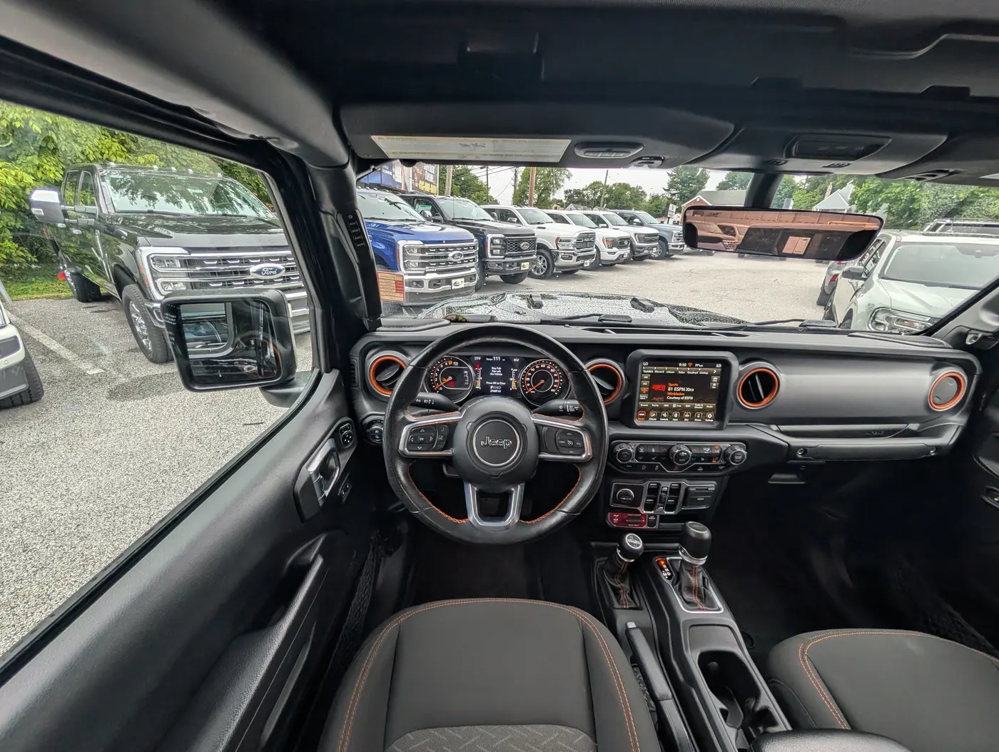 2023 Jeep Gladiator - $37,500