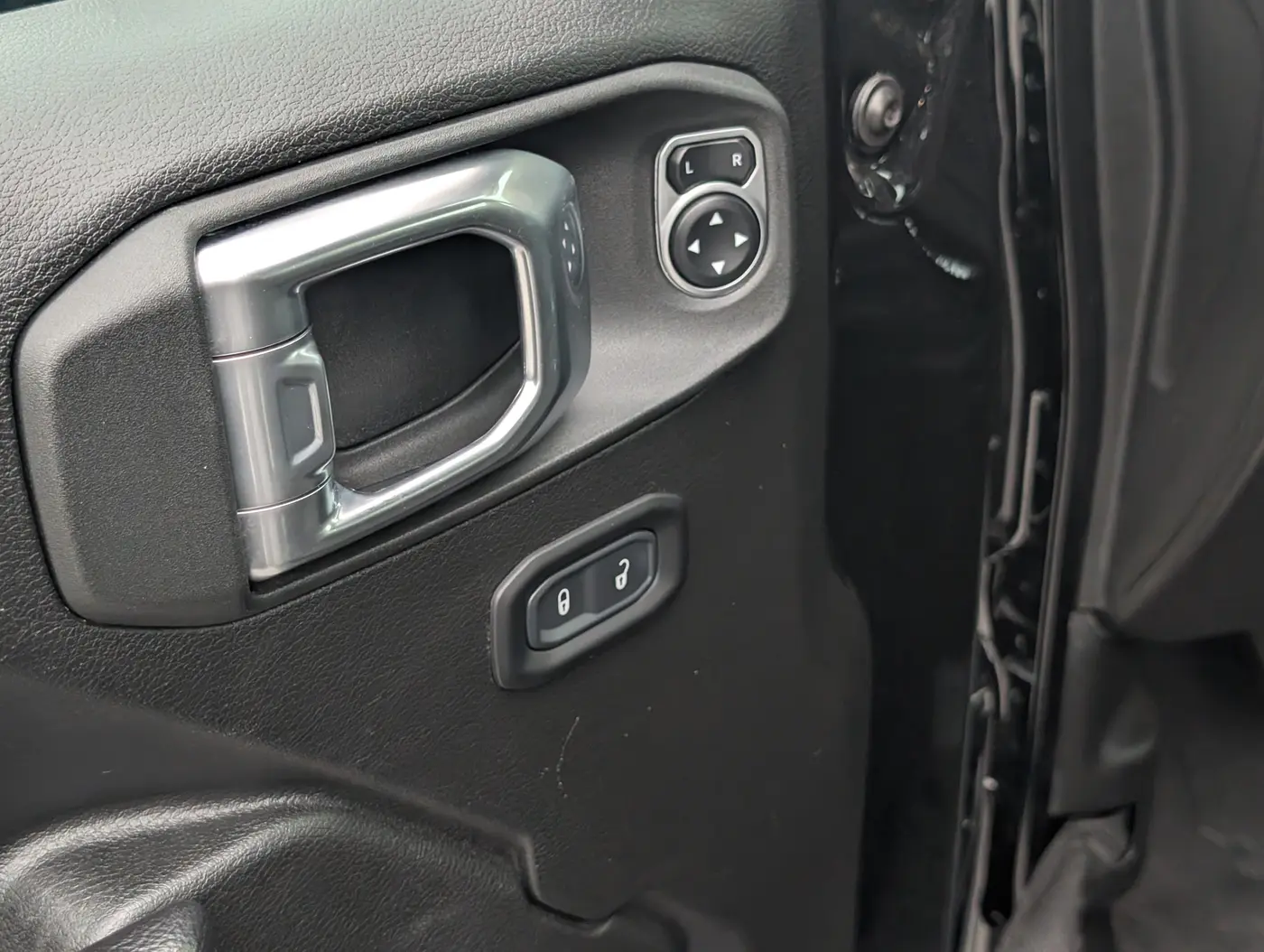 2023 Jeep Gladiator - $37,500