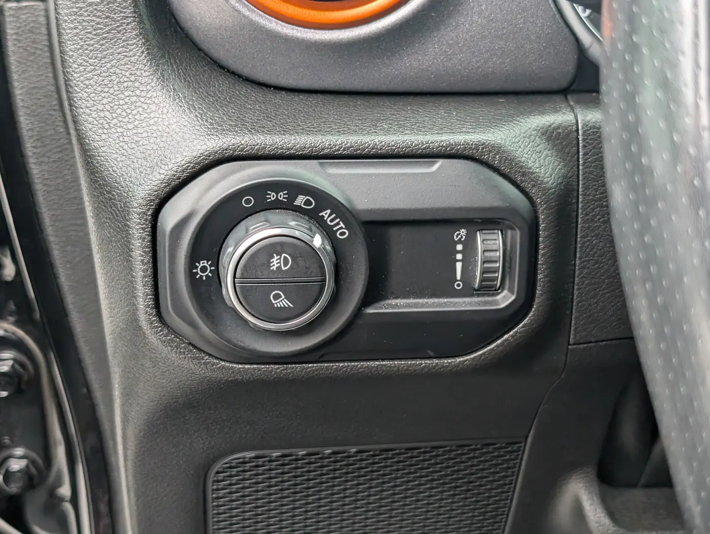 2023 Jeep Gladiator - $37,500