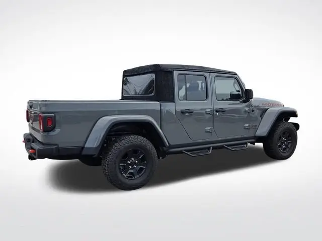 2023 Jeep Gladiator - $37,991