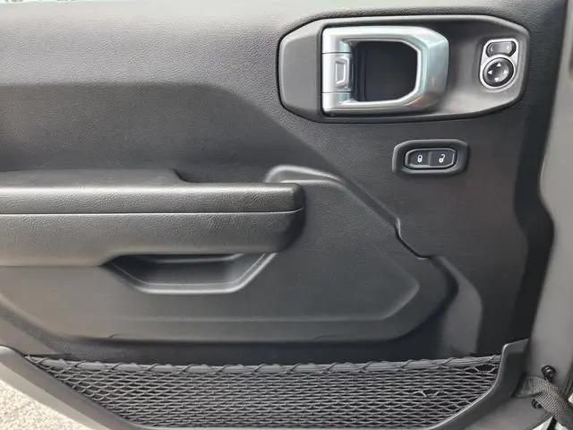 2023 Jeep Gladiator - $37,991