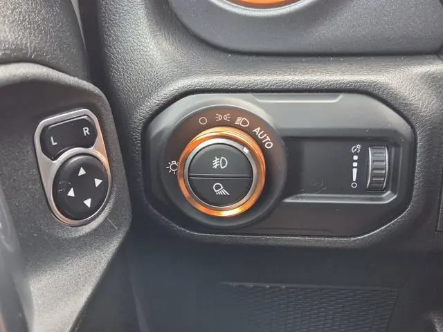 2023 Jeep Gladiator - $37,991