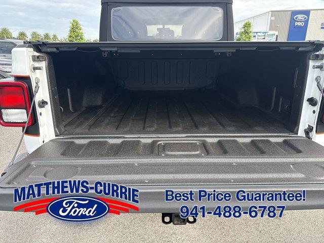 2022 Jeep Gladiator - $37,500