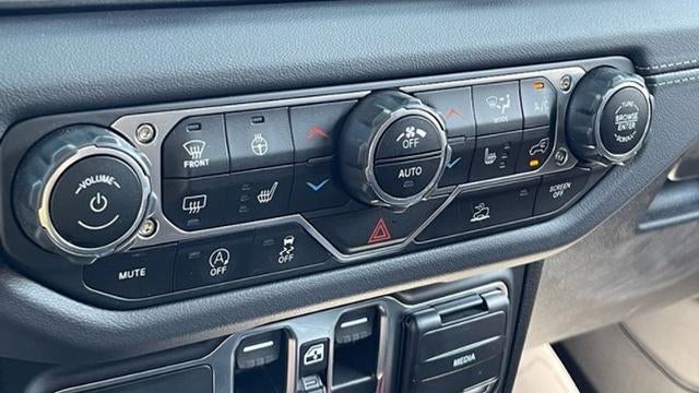 2024 Jeep Gladiator Mojave