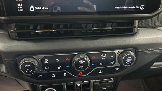 2024 Jeep Gladiator Mojave