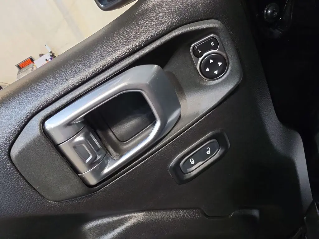 2023 Jeep Gladiator - $29,119
