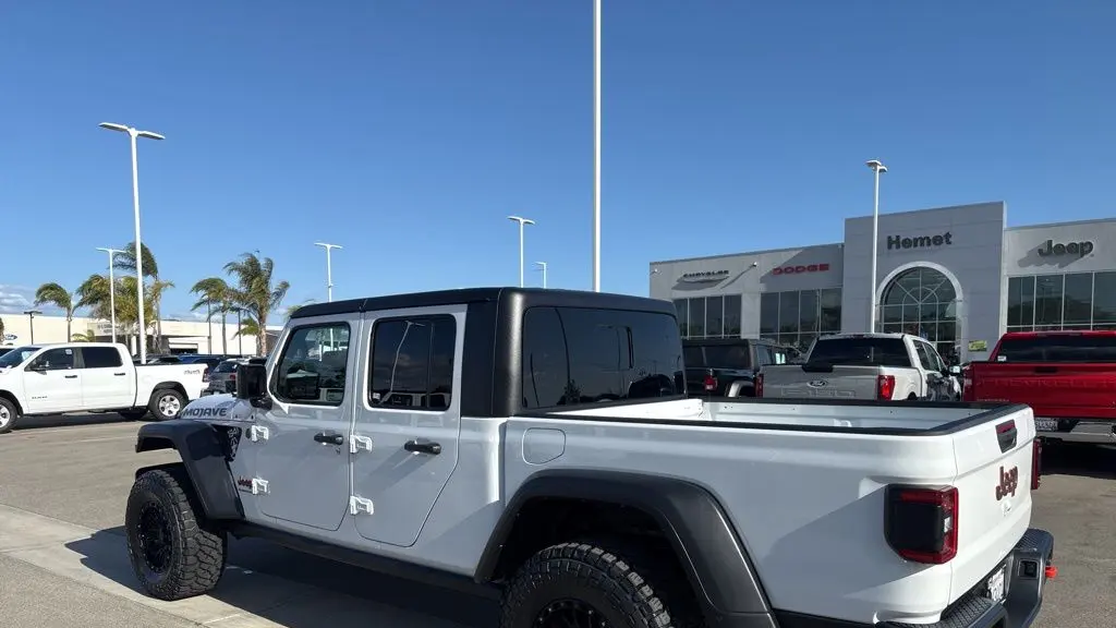 2024 Jeep Gladiator Mojave