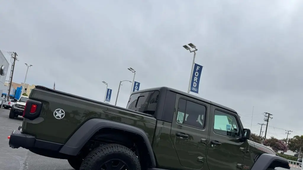2022 Jeep Gladiator Mojave