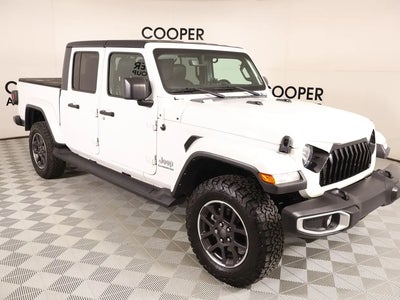 2022 Jeep Gladiator 4X4 Overland 4DR Crew Cab 5.0 FT. SB