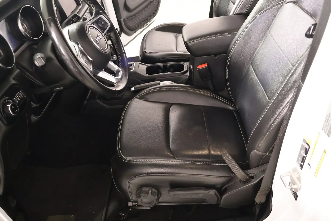 2022 Jeep Gladiator - $33,489