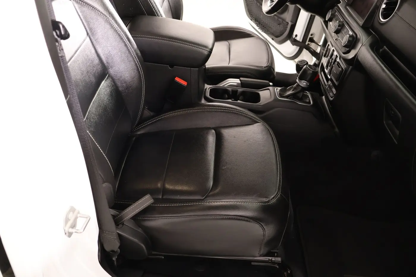 2022 Jeep Gladiator - $33,489