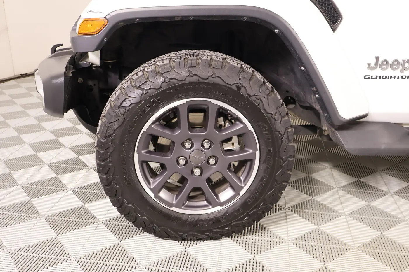 2022 Jeep Gladiator - $33,489