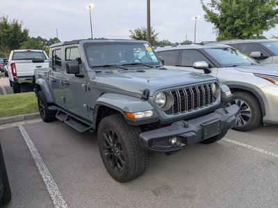 Photo of a 2025 Jeep Gladiator 4X4 Sport 4DR Crew Cab 5.0 FT. SB for sale