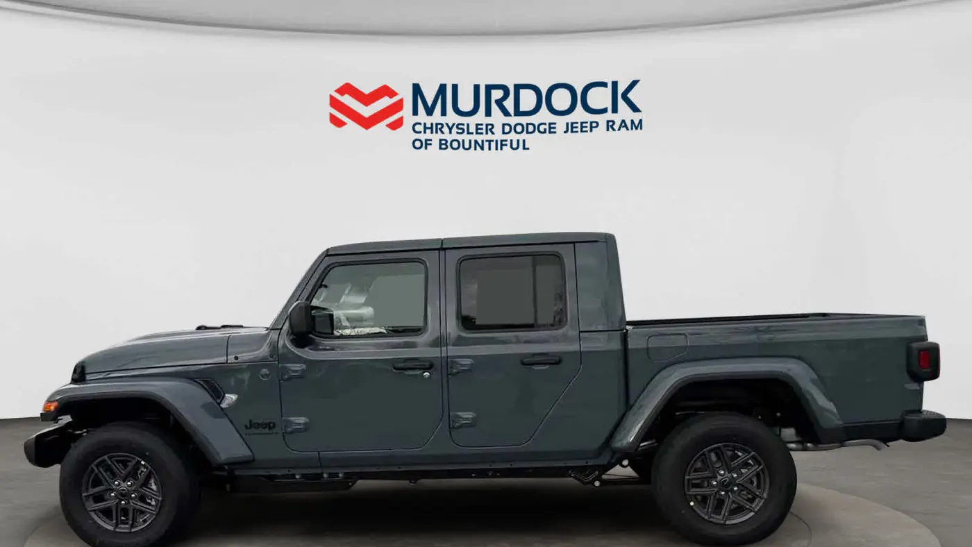 2026 Jeep Gladiator Sport