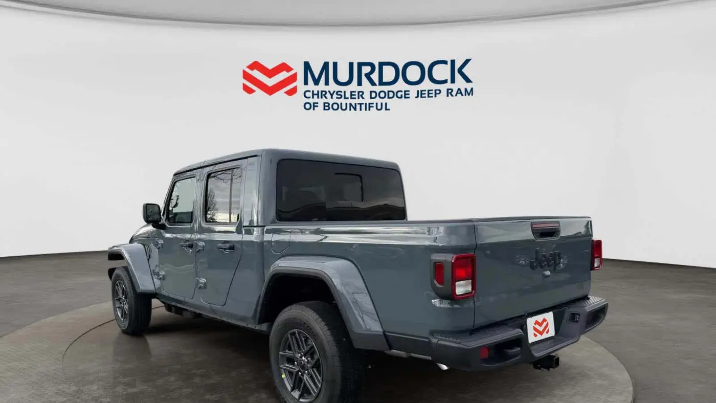 2026 Jeep Gladiator Sport