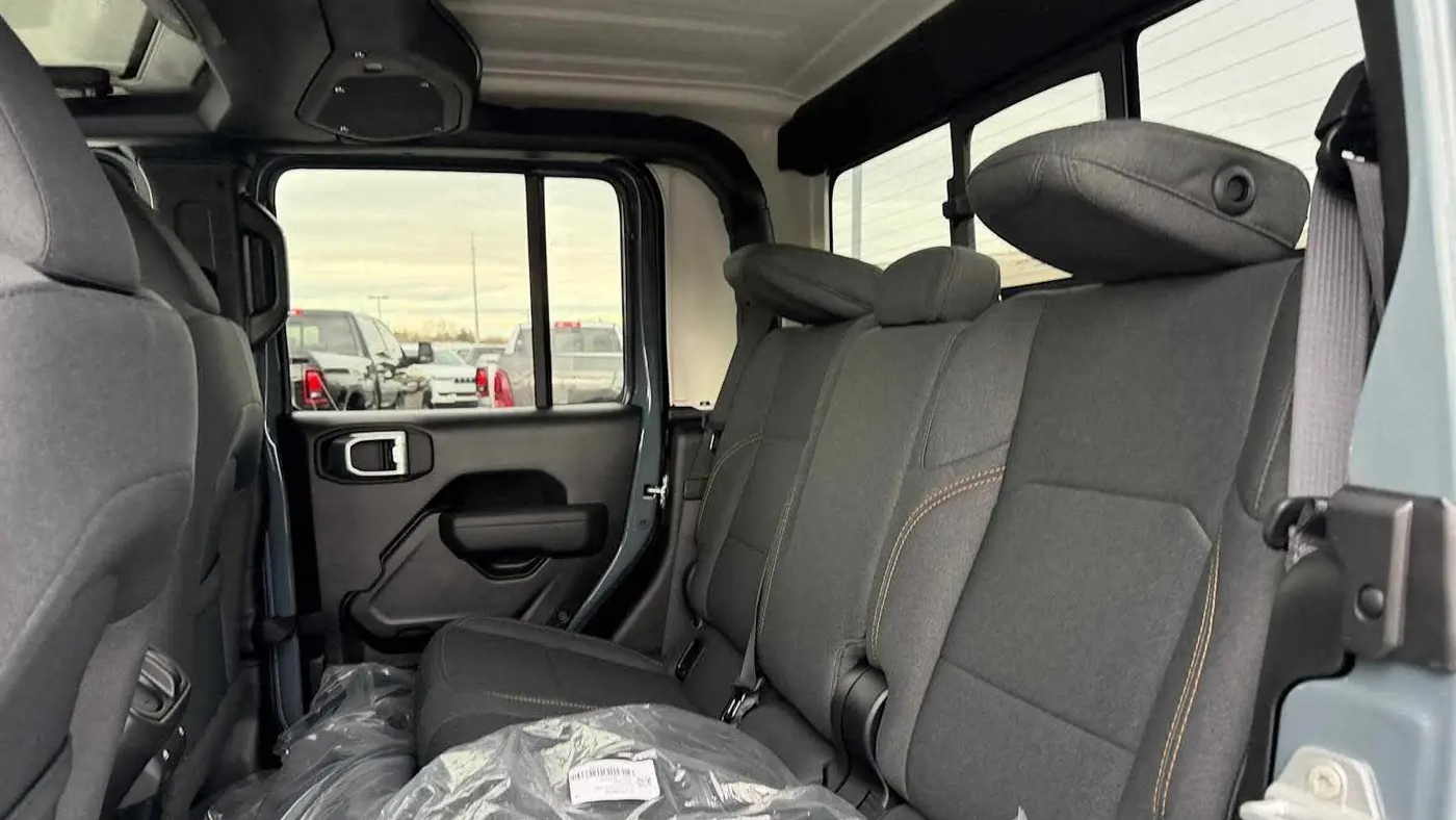 2026 Jeep Gladiator Sport