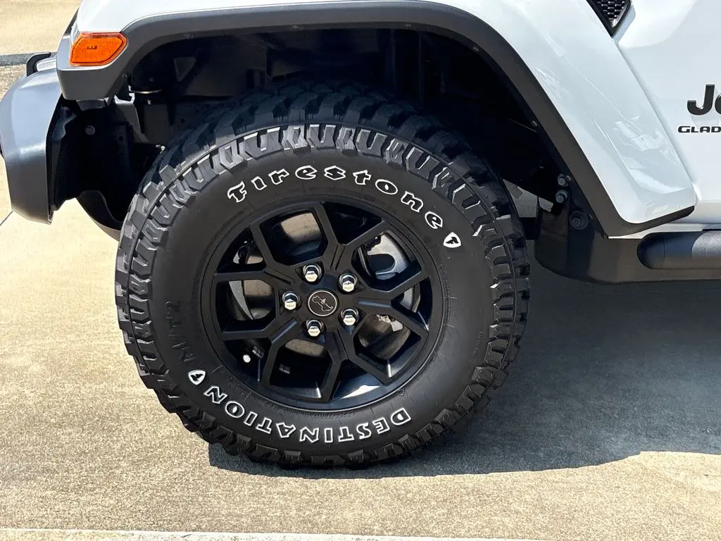 2026 Jeep Gladiator - $41,000