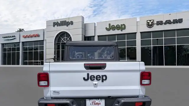 2026 Jeep Gladiator Sport