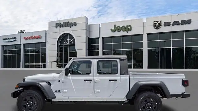 2026 Jeep Gladiator Sport