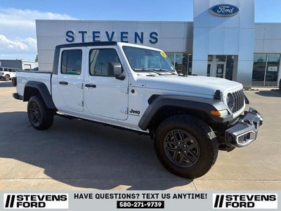 Photo of a 2025 Jeep Gladiator 4X4 Big Bear 4DR Crew Cab 5.0 FT. SB for sale