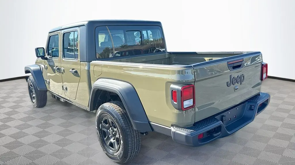 2026 Jeep Gladiator Sport