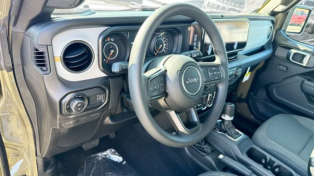 2026 Jeep Gladiator Sport
