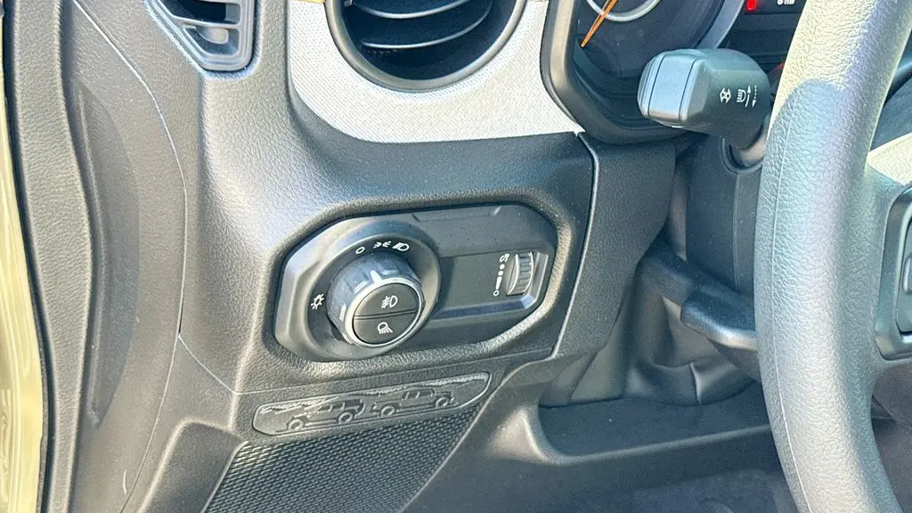 2026 Jeep Gladiator Sport