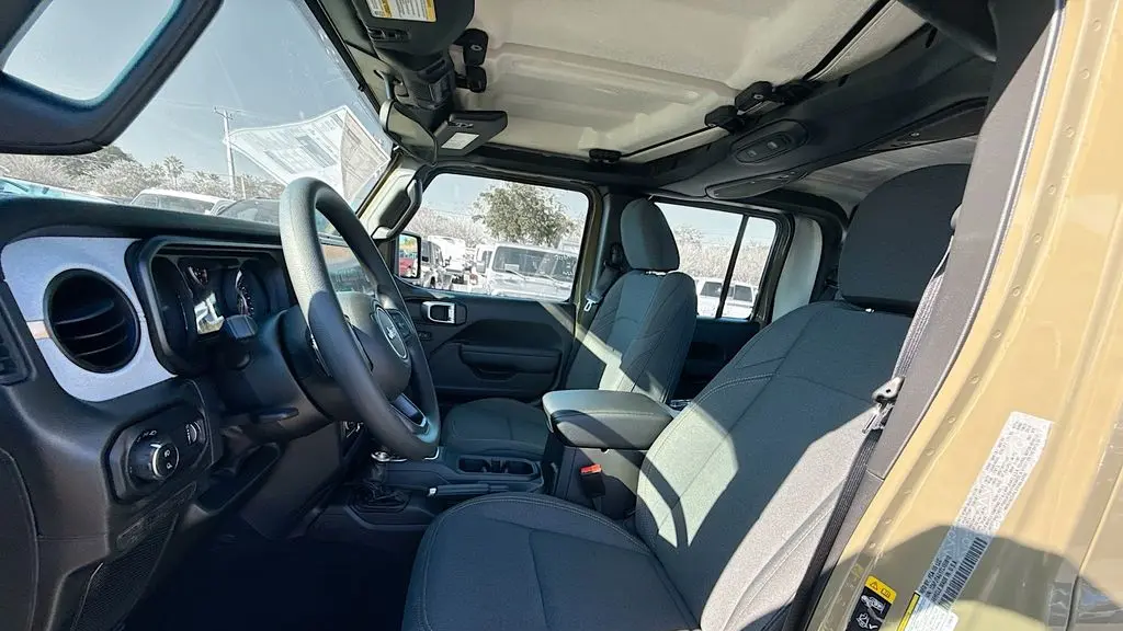 2026 Jeep Gladiator Sport