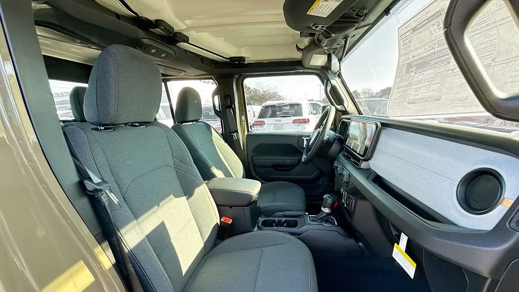 2026 Jeep Gladiator Sport
