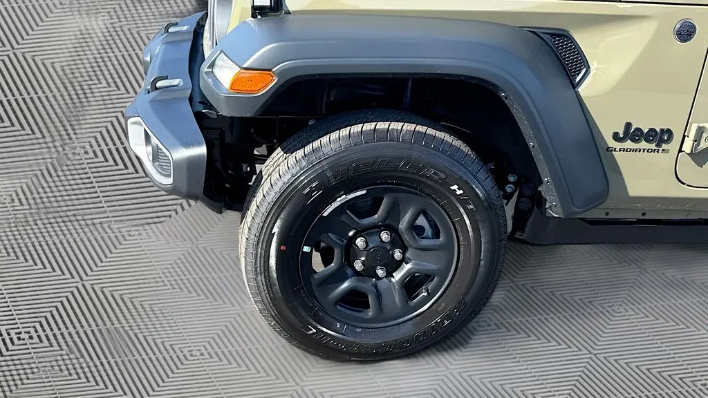 2026 Jeep Gladiator Sport