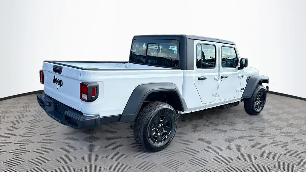 2026 Jeep Gladiator Sport
