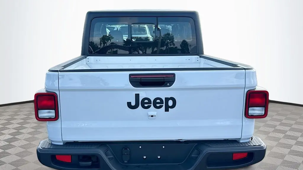 2026 Jeep Gladiator Sport