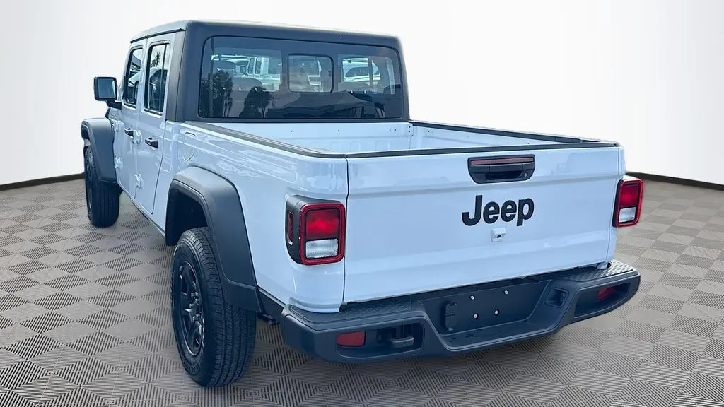 2026 Jeep Gladiator Sport