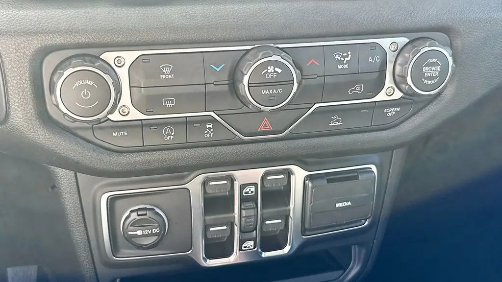 2026 Jeep Gladiator Sport