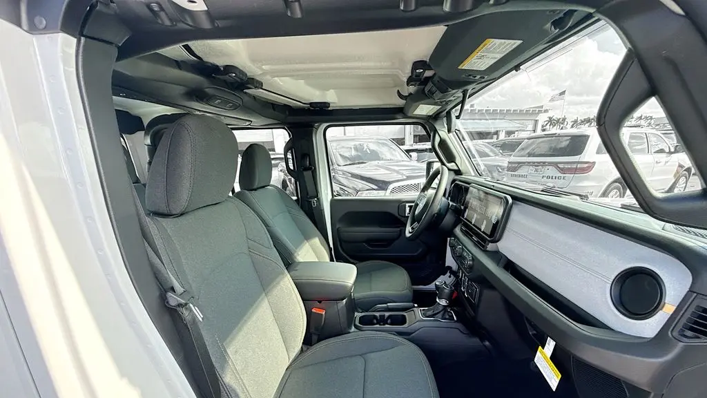 2026 Jeep Gladiator Sport