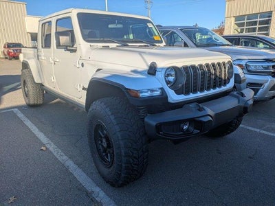 Photo of a 2025 Jeep Gladiator 4X4 Sport 4DR Crew Cab 5.0 FT. SB for sale
