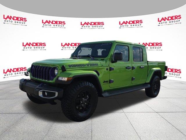 2025 Jeep Gladiator - $39,500