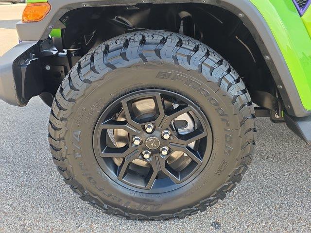 2025 Jeep Gladiator - $39,500