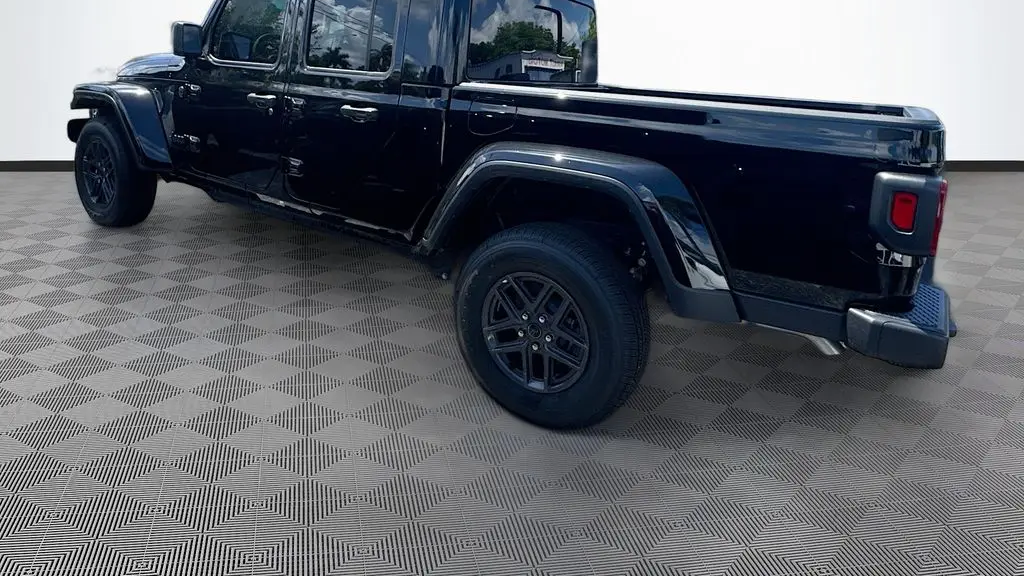 2025 Jeep Gladiator Sport S