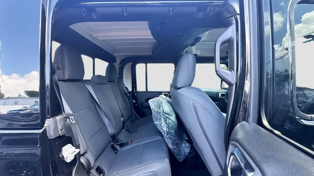 2025 Jeep Gladiator Sport S