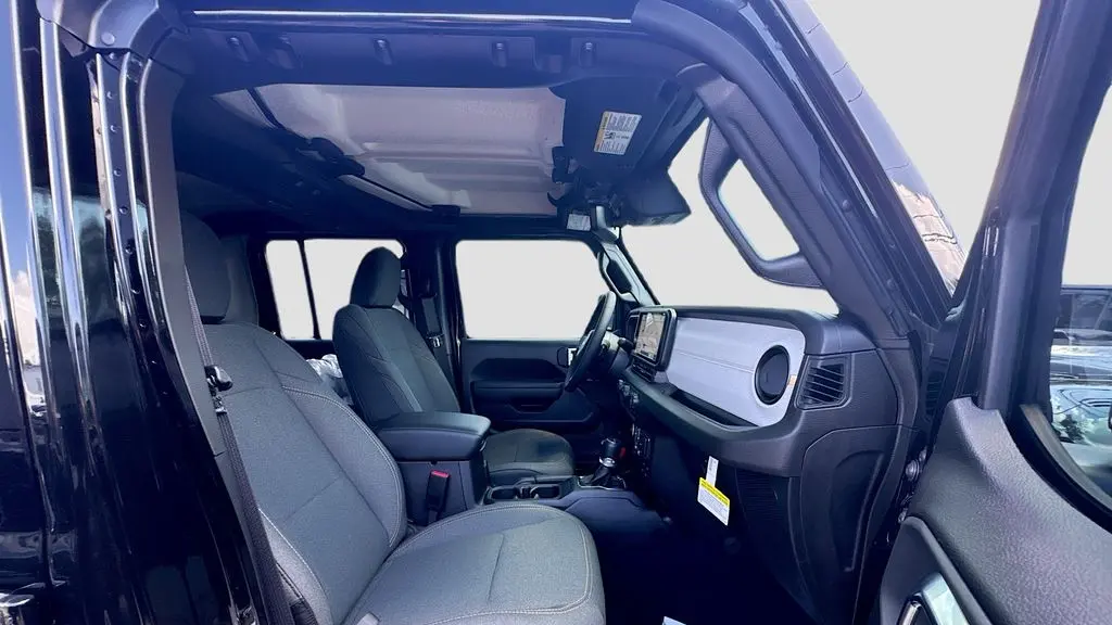 2025 Jeep Gladiator Sport S