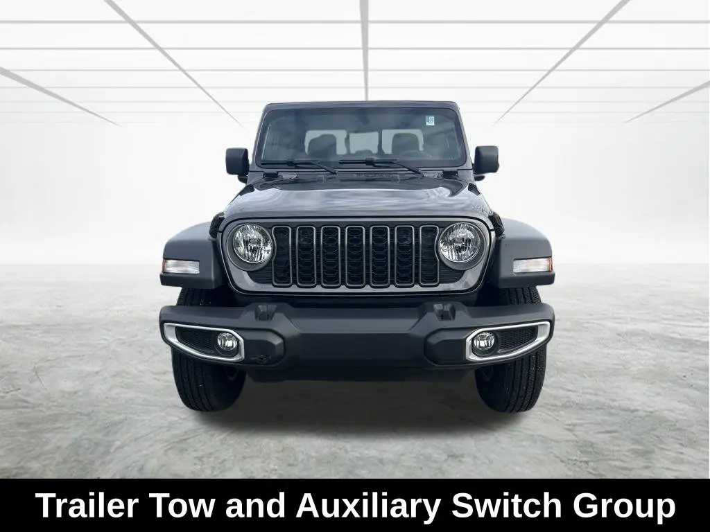 2026 Jeep Gladiator - $35,900
