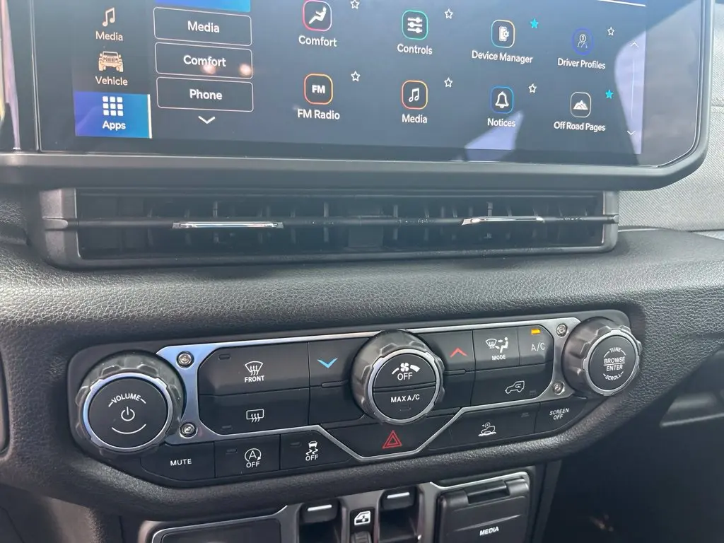 2026 Jeep Gladiator - $35,900
